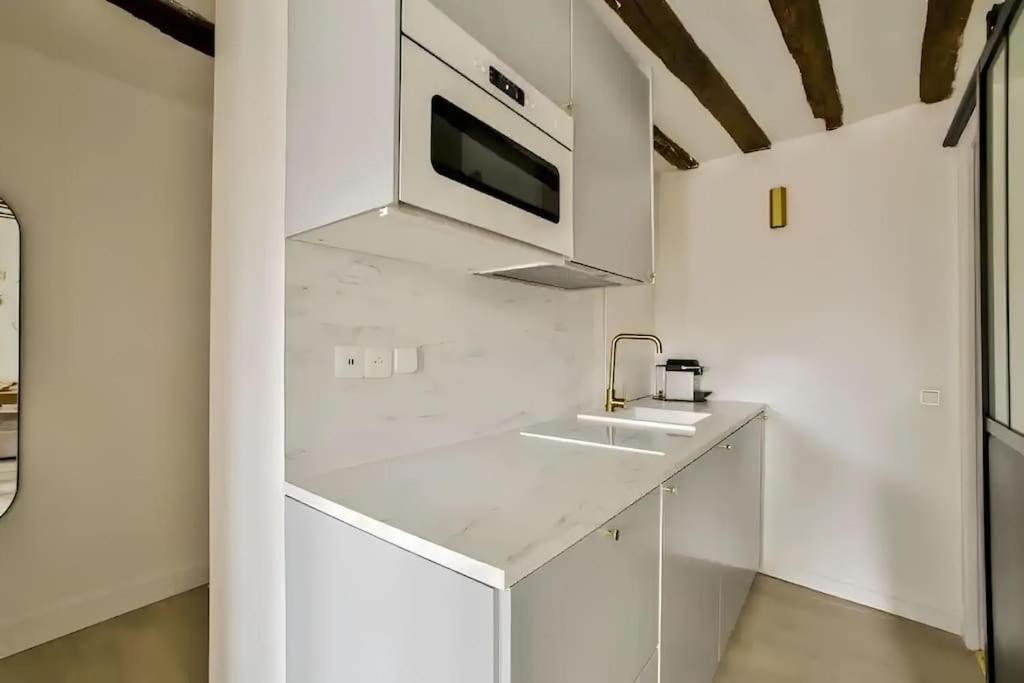 Apartment Tres Bel 4p - Marais Saint Paul Paris